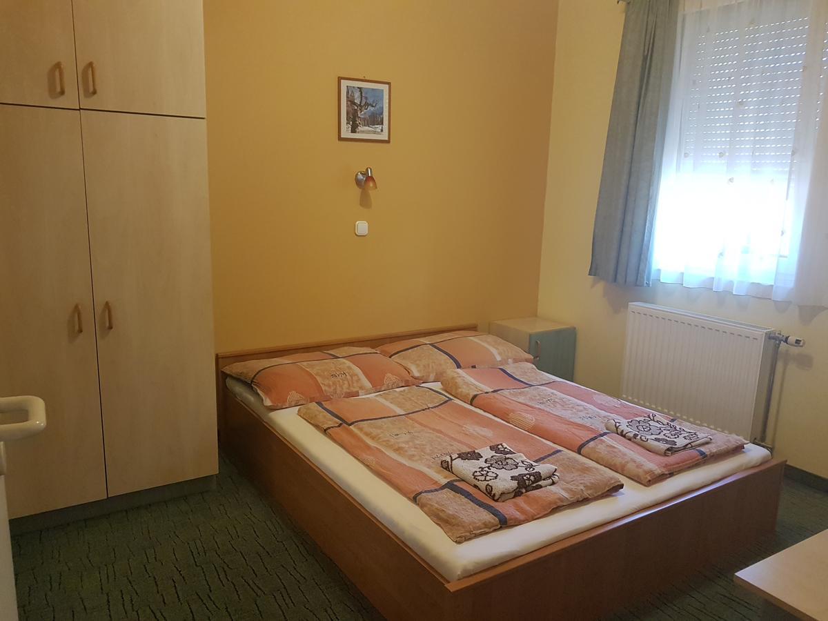 Richie Ii. Apartman Apartment Siofok Ngoại thất bức ảnh